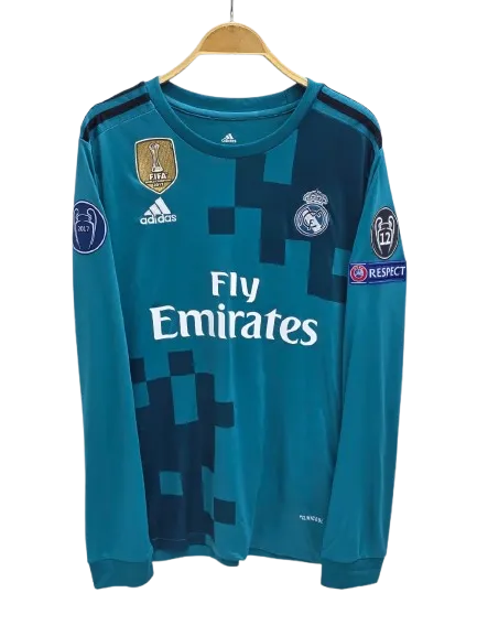 Real madrid jersey with ronaldo 7